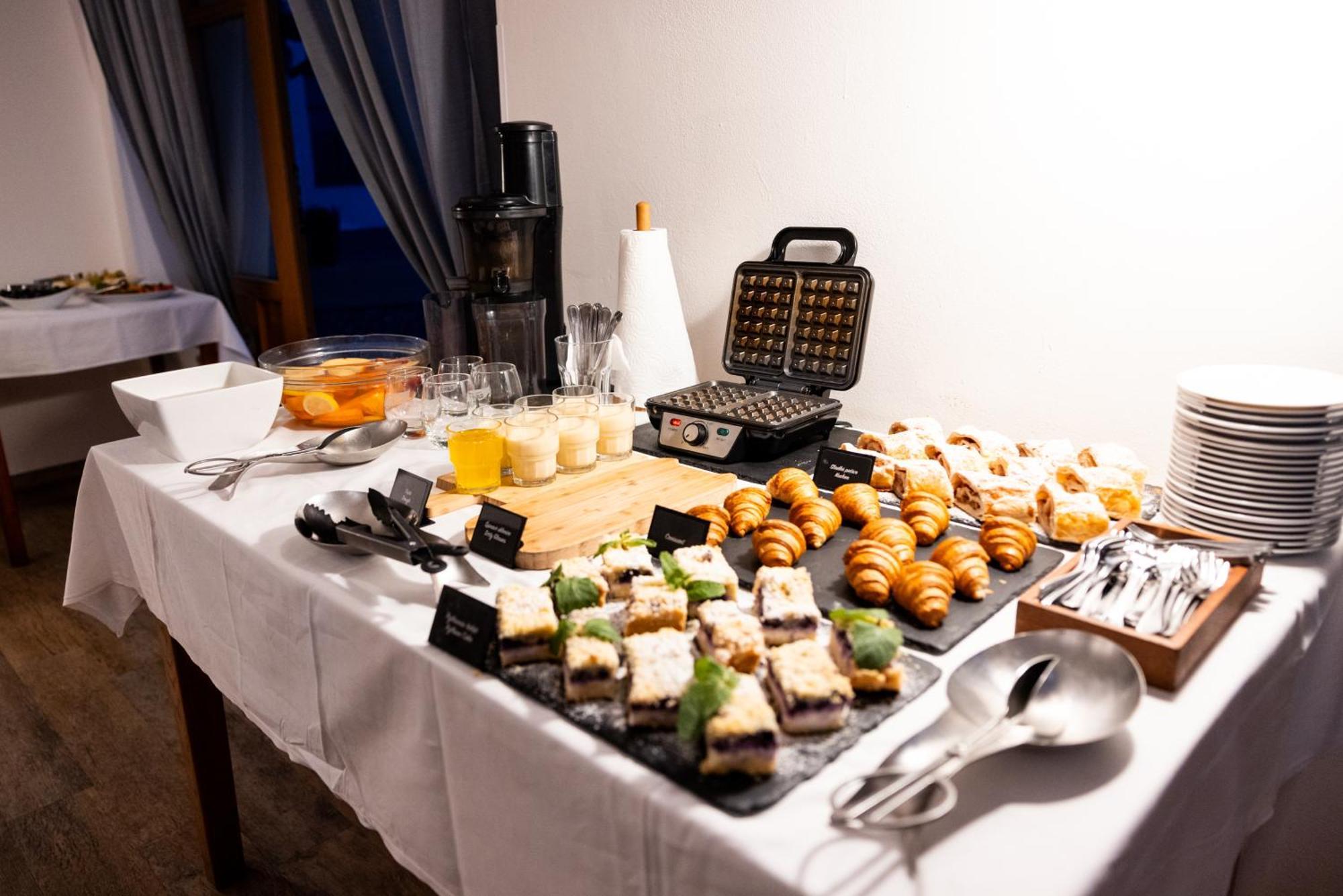 Pytloun Wellness Hotel Hasistejn Misto Luaran gambar