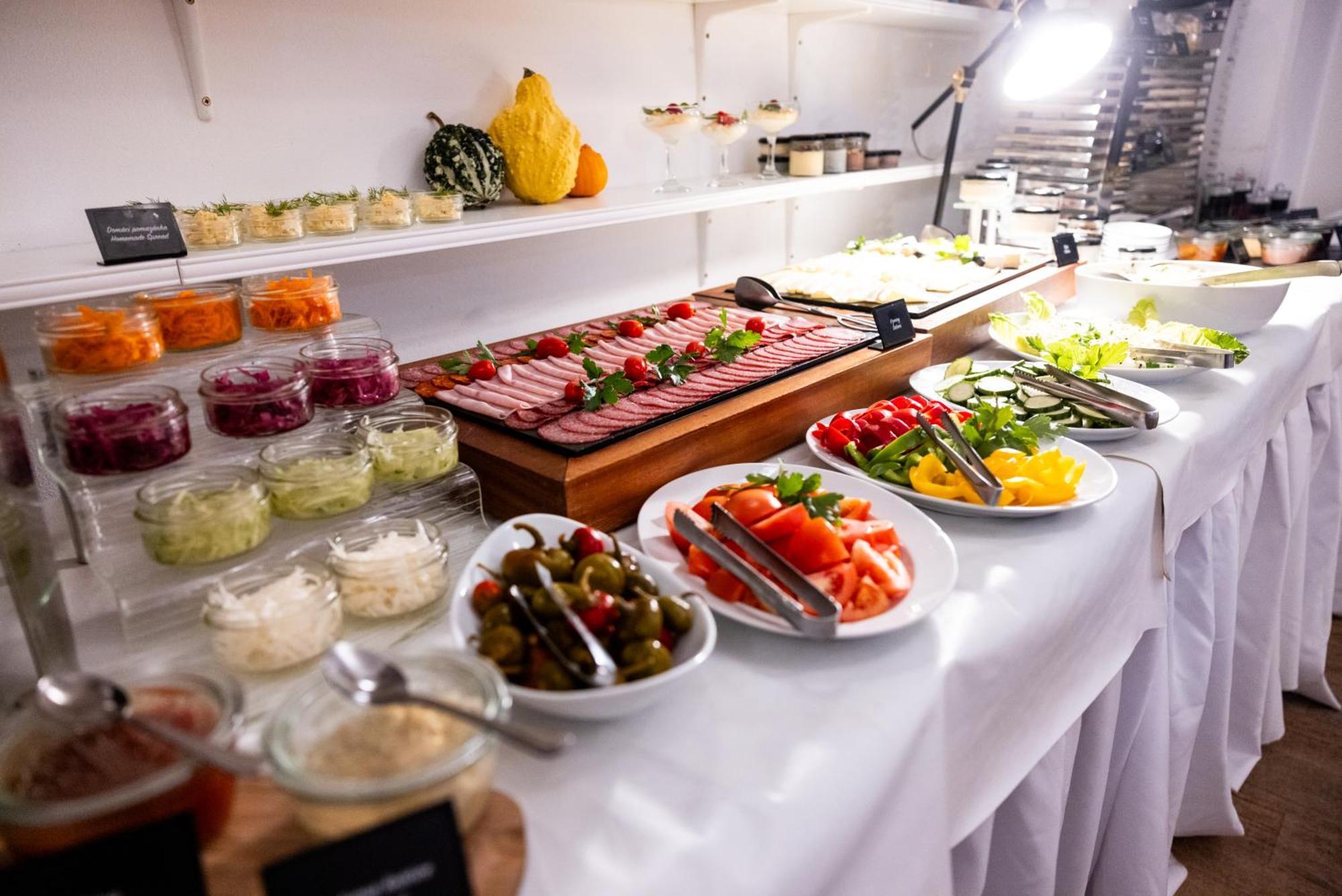Pytloun Wellness Hotel Hasistejn Misto Luaran gambar