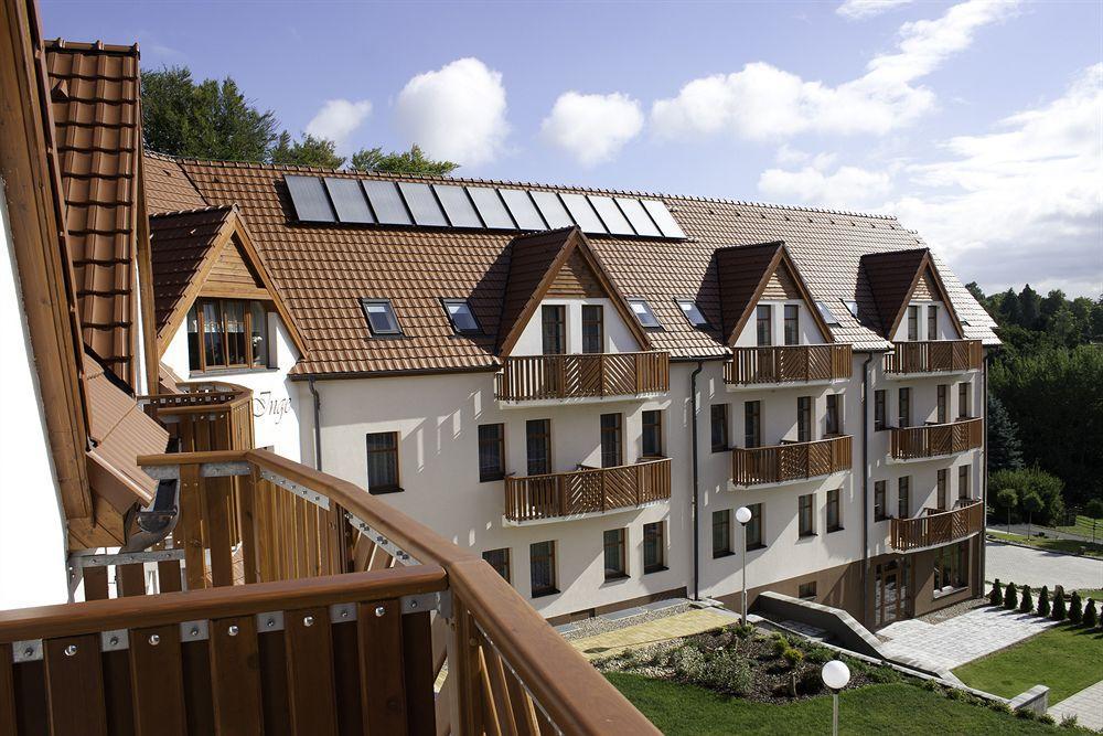 Pytloun Wellness Hotel Hasistejn Misto Luaran gambar