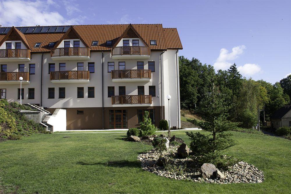 Pytloun Wellness Hotel Hasistejn Misto Luaran gambar