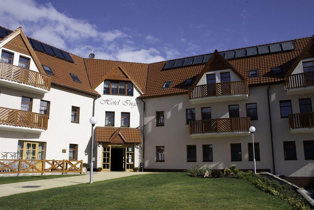 Pytloun Wellness Hotel Hasistejn Misto Luaran gambar