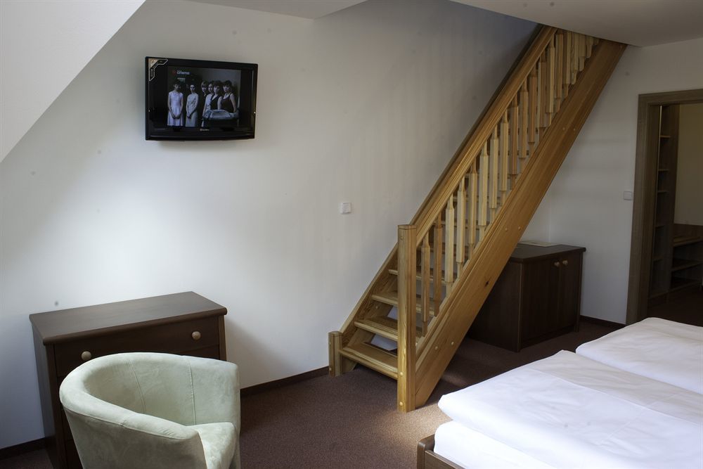 Pytloun Wellness Hotel Hasistejn Misto Luaran gambar