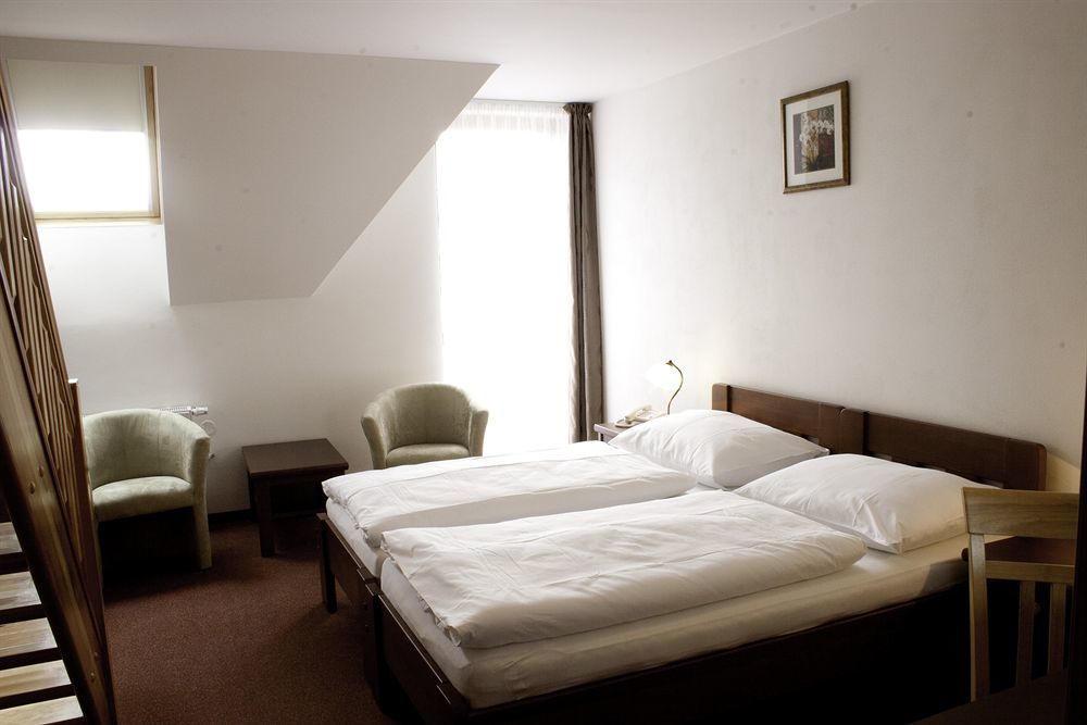Pytloun Wellness Hotel Hasistejn Misto Luaran gambar