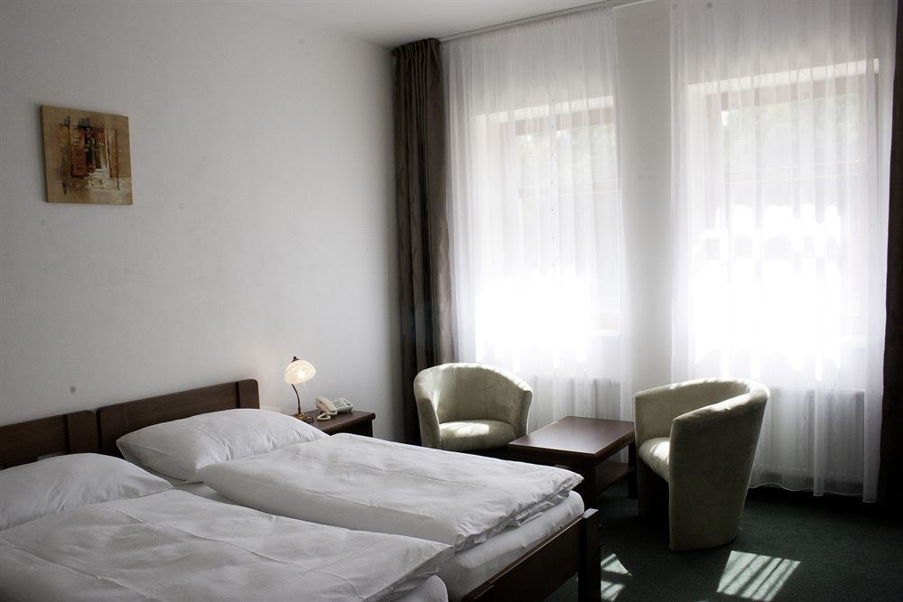 Pytloun Wellness Hotel Hasistejn Misto Luaran gambar
