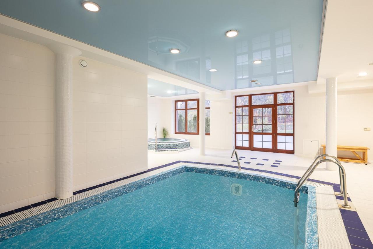 Pytloun Wellness Hotel Hasistejn Misto Luaran gambar