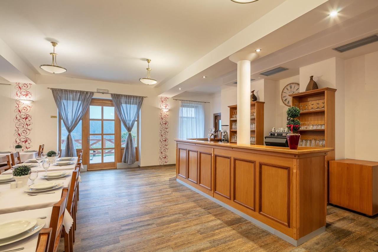 Pytloun Wellness Hotel Hasistejn Misto Luaran gambar